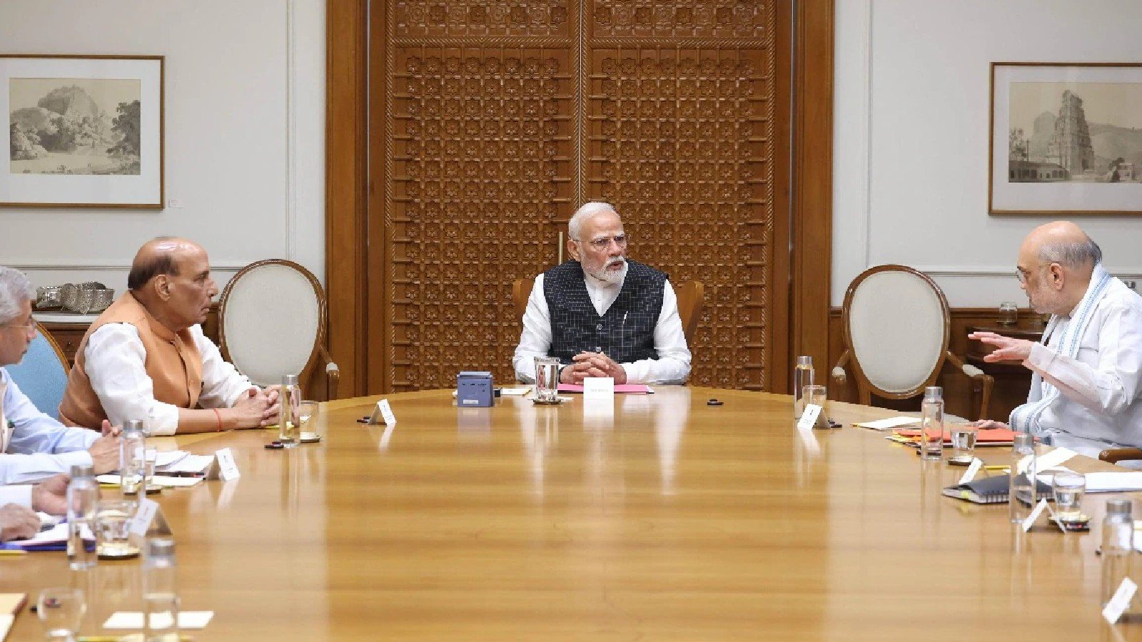 Modi meeting with all party