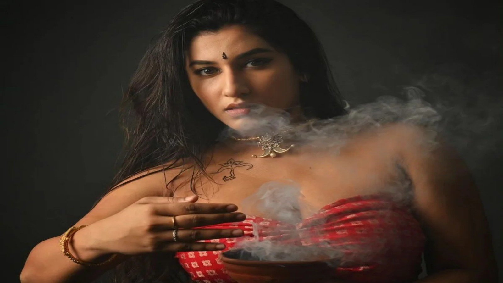 Anchor-vishnupriya