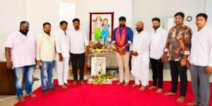 Ravi Yadav inaugurating Vida School in Chandanagar during the opening ceremony