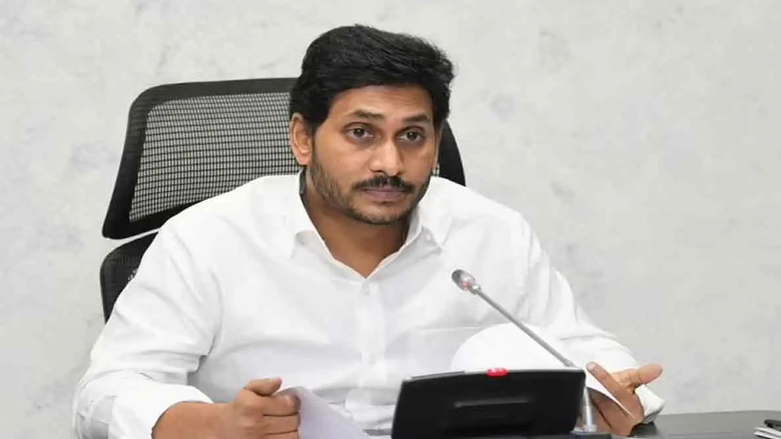 ys jagan vizag