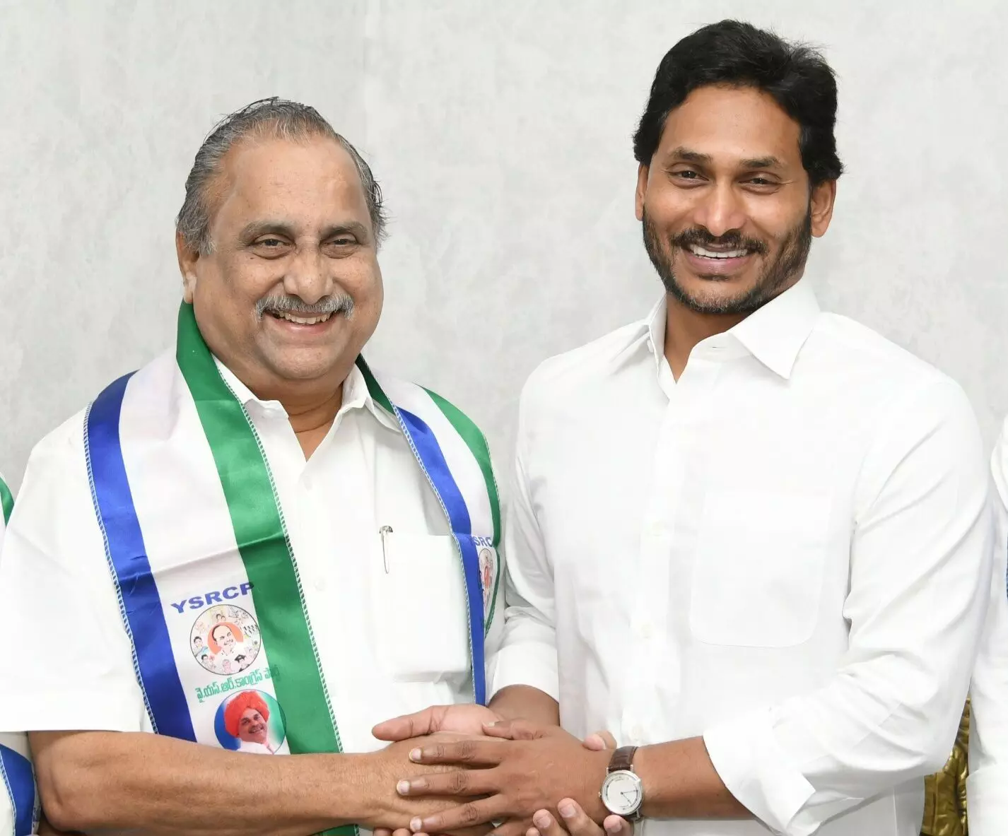 Mudragada Padmanabham addressing a public meeting.