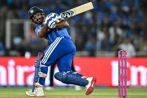 Sanju Samson speaks about his cricket journey from Delhi to Kerala.