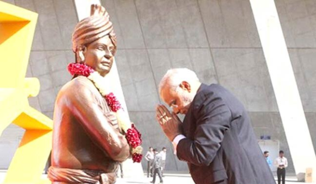 PM Modi pays tribute to Swami Vivekananda on his death anniversary.