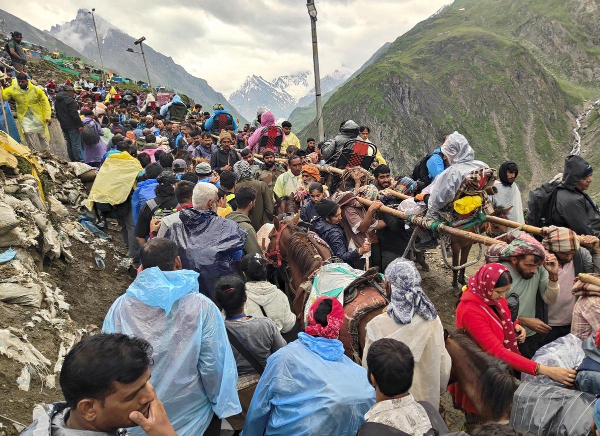 Pilgrims leaving Jammu base camp for Amarnath Yatra.