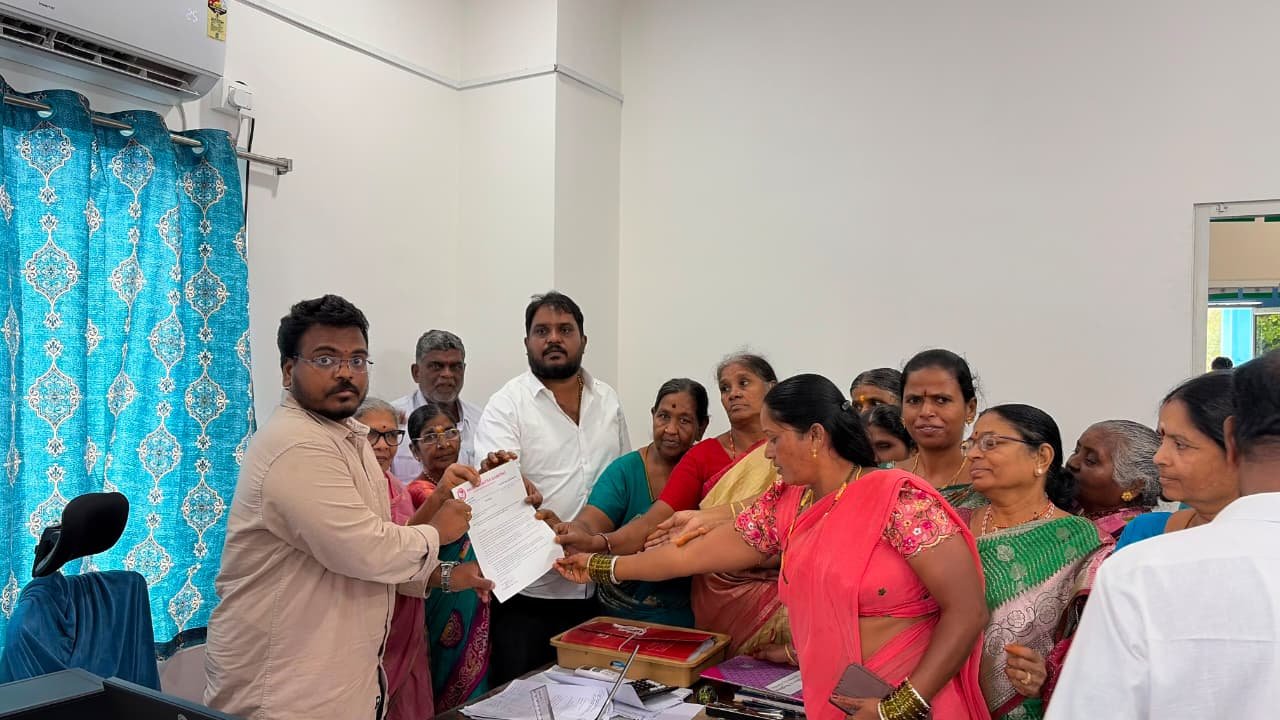 Potta Narendra Yadav submits petition on Gopinagar civic issues.