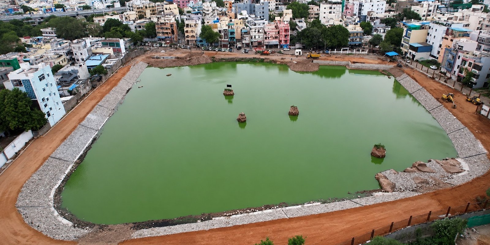 HYDRA gate and fencing near Hyderabad's Bathukamma Kunta.