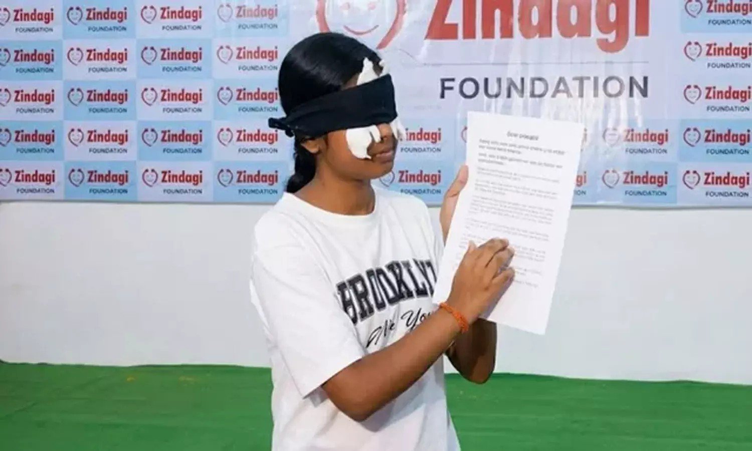 Sonalisha Mohanty studying with a blindfold before NEET exam.