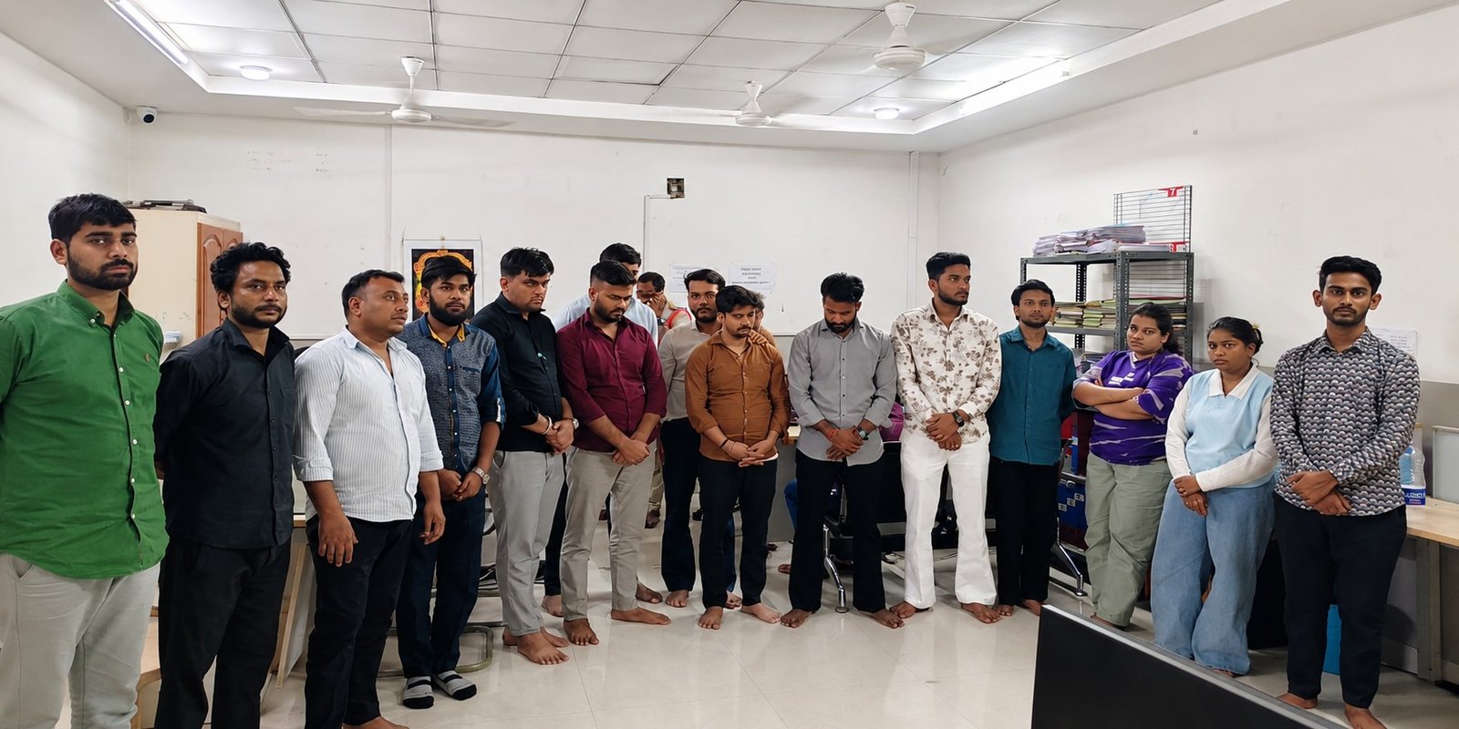 Police arrested holiday package scam gang in Hyderabad.