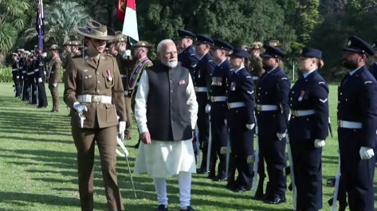 PM Modi receives