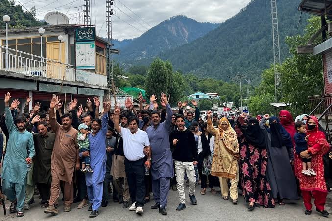 JAAC protesters gather during the Long March in Rawalakot.
