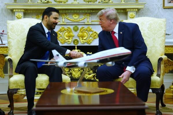 Trump Meets Iraq PM