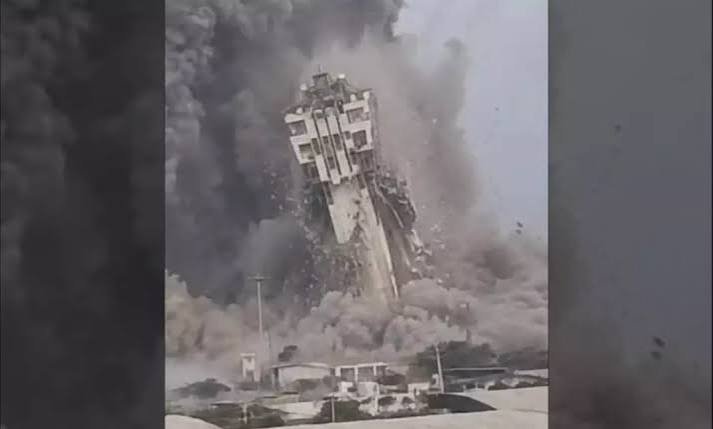 US Expands Iran Airstrikes