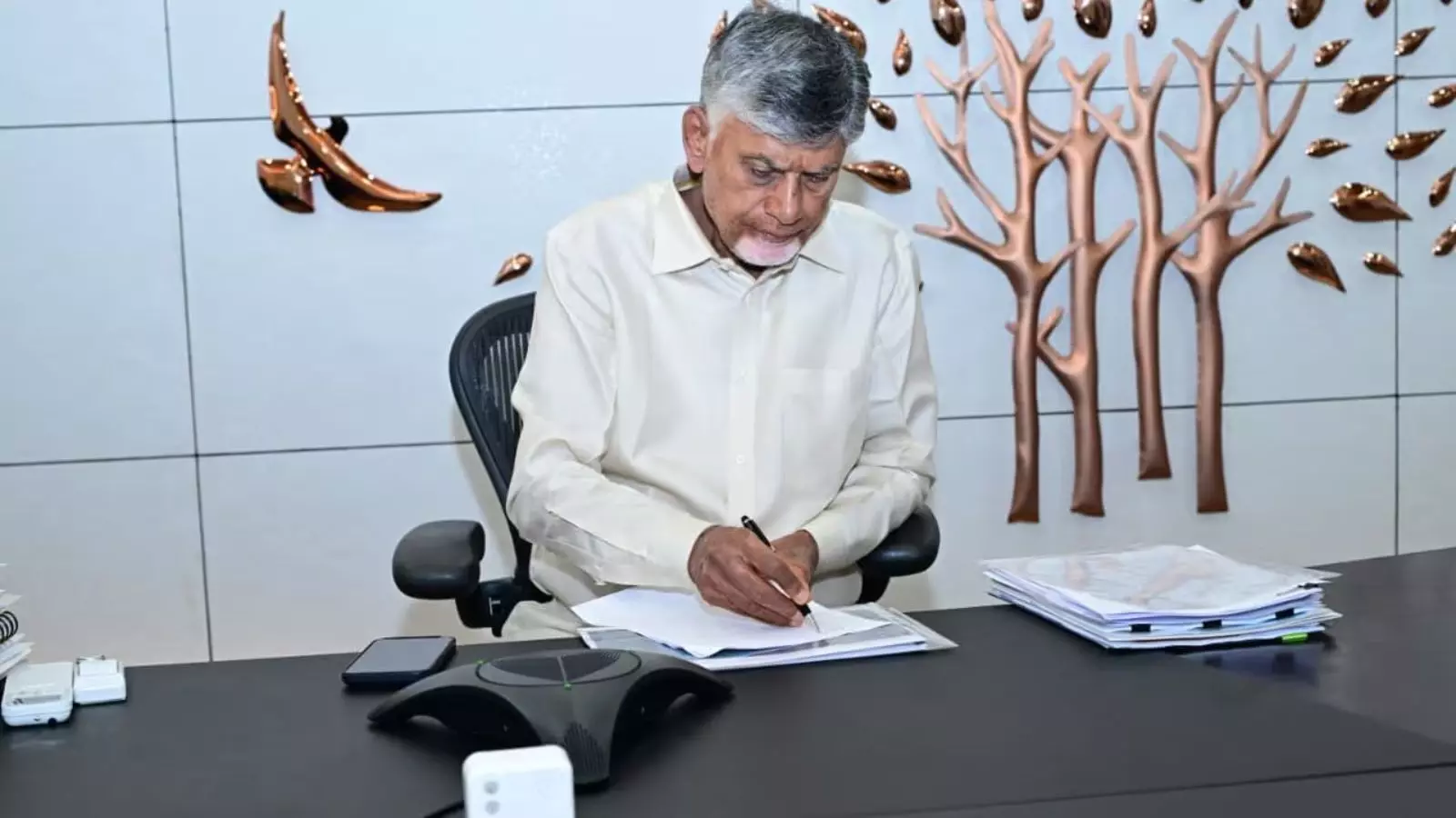 CM Chandrababu Naidu reviews Andhra Pradesh flood situation