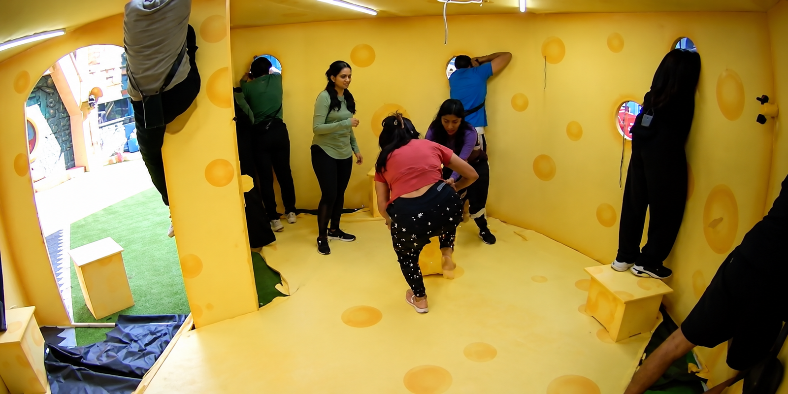 Bigg Boss Tamil 10 contestants clash during final task