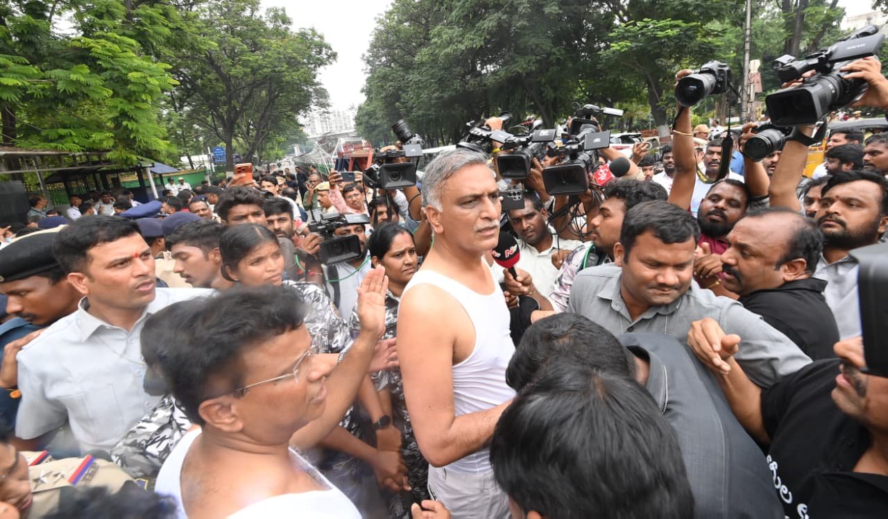 BRS MLAs protest in black T-shirts outside Telangana Assembly