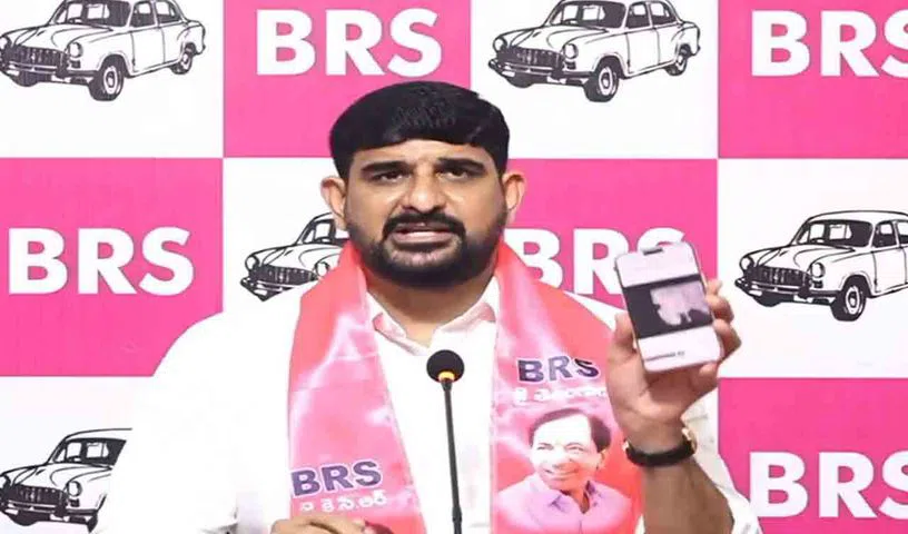 Padi Kaushik Reddy speaking about Ganesh idol immersion in Huzurabad