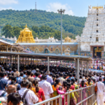 తిరుమలలో భారీ భక్తుల రద్దీ.. సర్వదర్శనానికి 20 నుంచి 24 గంటల నిరీక్షణ