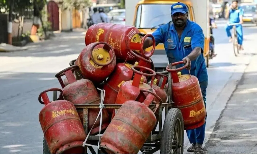Bharatgas LPG cylinder micro loan facility details