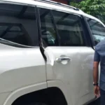 కేటీఆర్‌ వాహనానికి తృటిలో తప్పిన ప్రమాదం.. రాఖీలు కడుతున్న సమయంలో కారును ఢీకొట్టిన లారీ