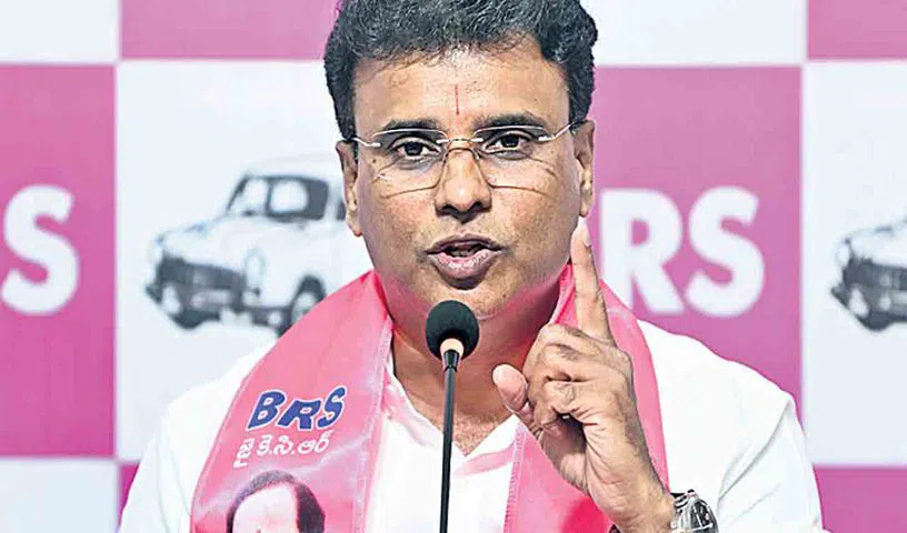 KP Vivekananda speaking to media at Telangana Bhavan