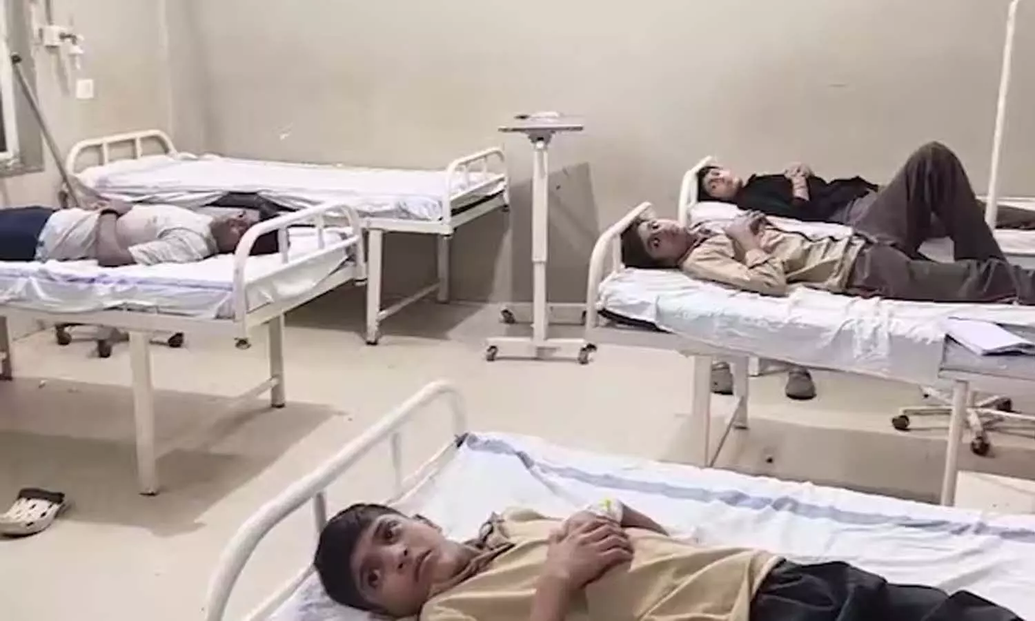 Students receiving medical treatment after a hostel food incident in Bhopal