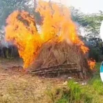భర్త మృతిచెందిన నాలుగు గంటలకే భార్య కన్నుమూత..