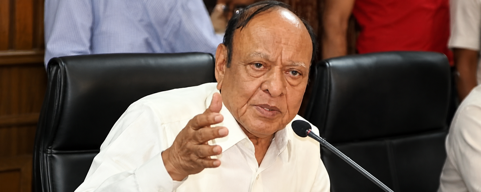 Shankersinh Vaghela during discussions about rejoining Congress