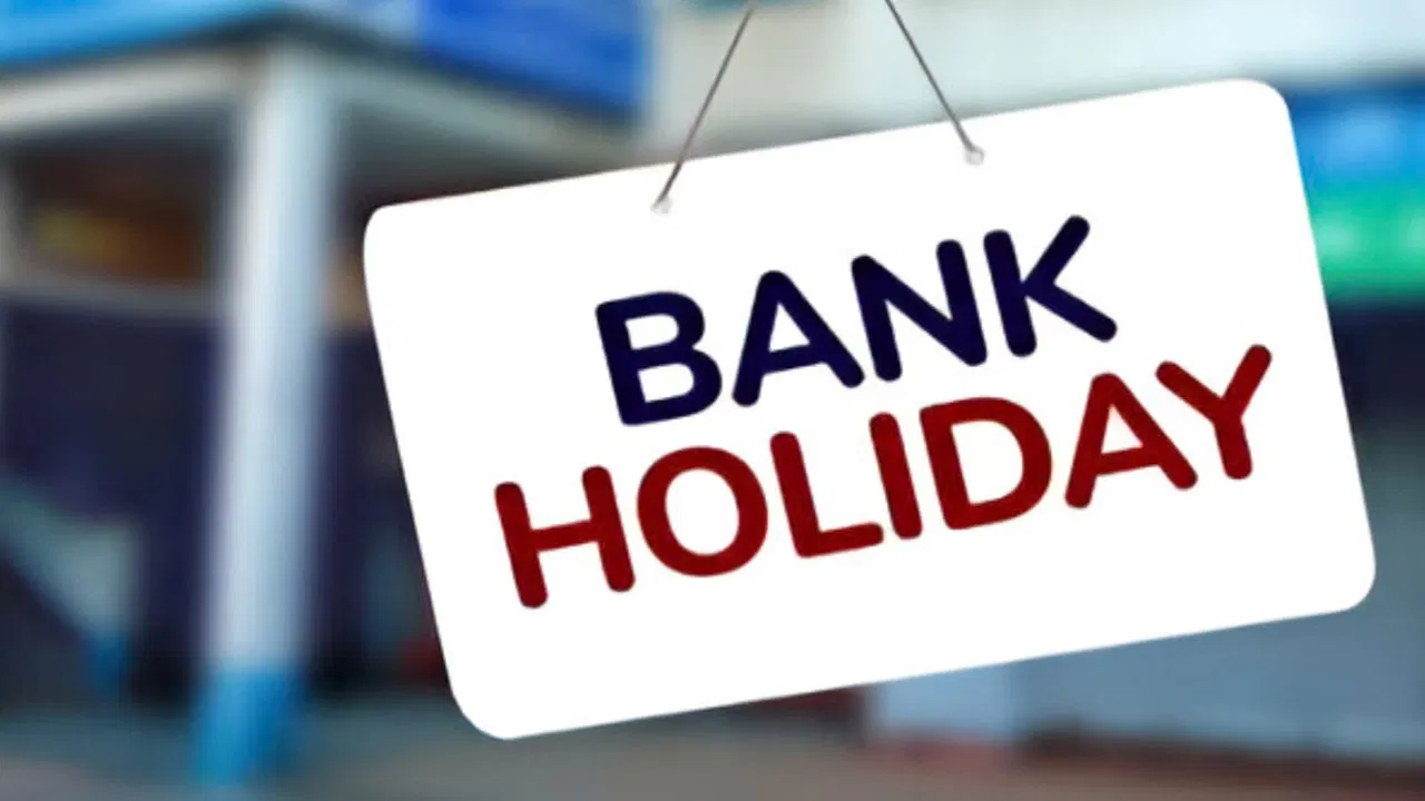 November 2026 bank holiday calendar with festival dates marked.