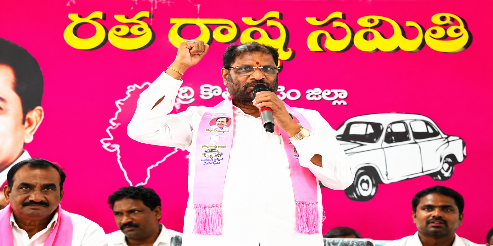 Vaddiraju Ravichandra addressing a BRS meeting in Kothagudem.