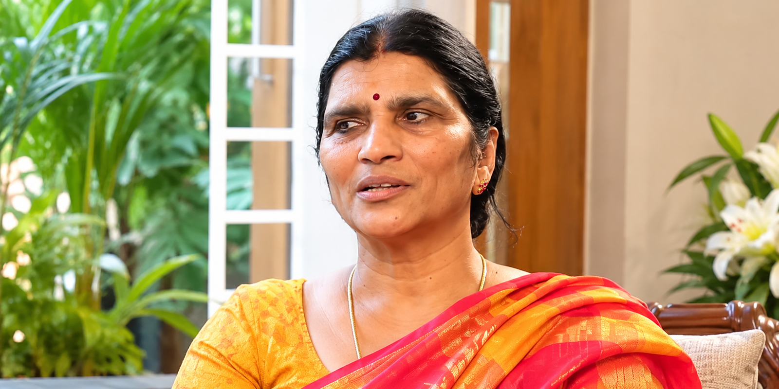 Lakshmi Parvathi criticising the Chandrababu government at a media meeting.