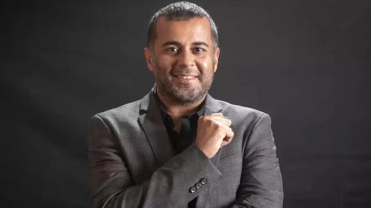 Chetan Bhagat speaking about work hours and AI era