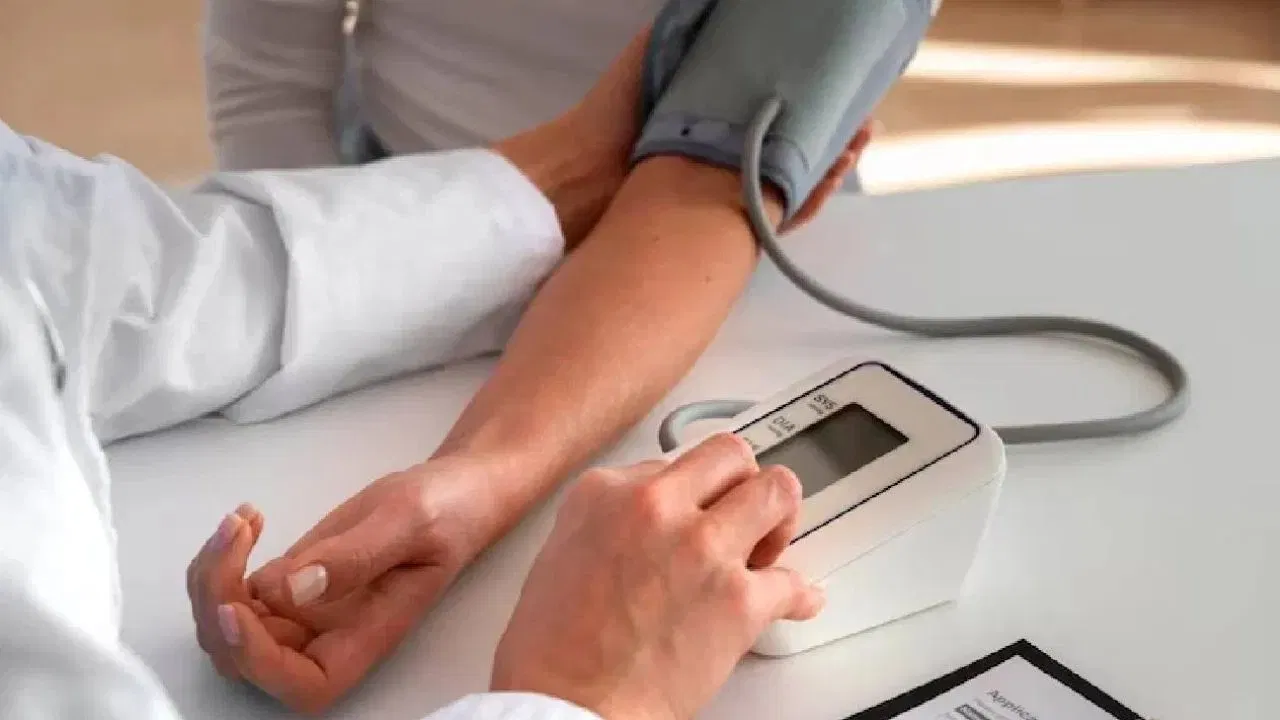 Banana rich in potassium for a healthy blood pressure diet